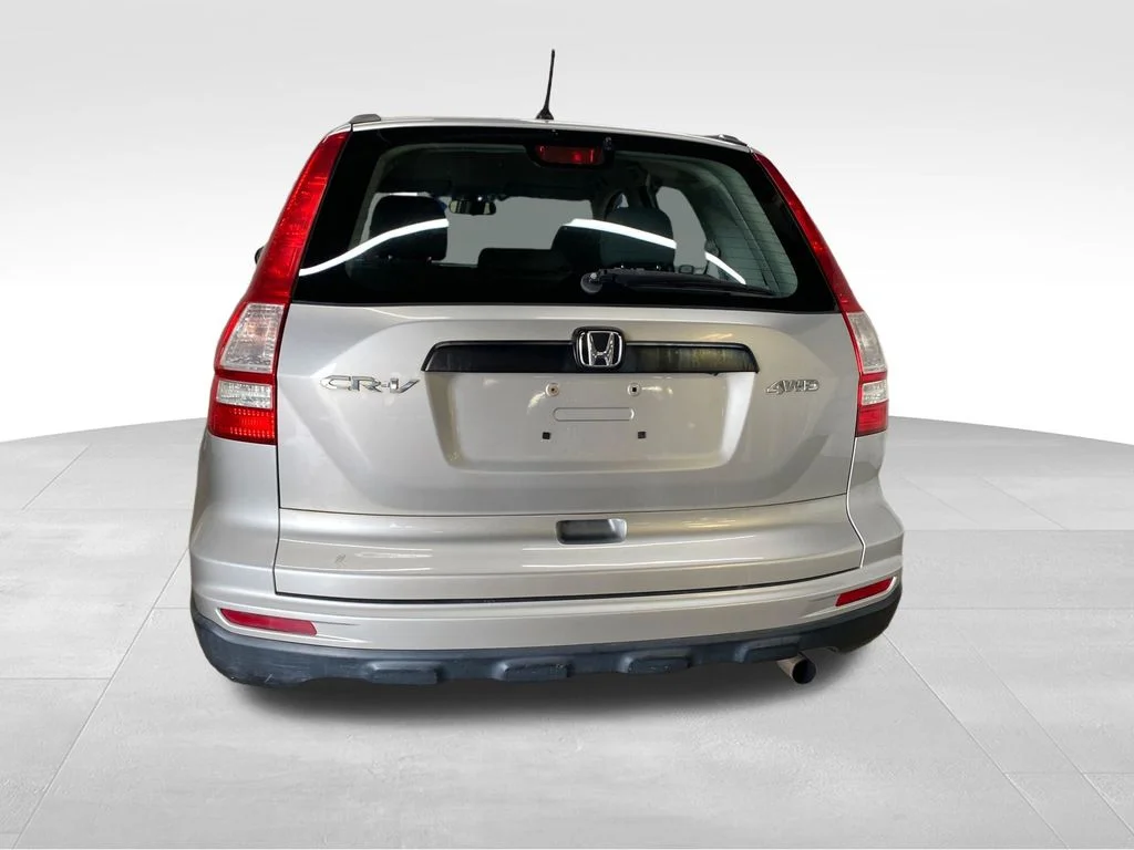 Used 2011 White Honda LX image 5