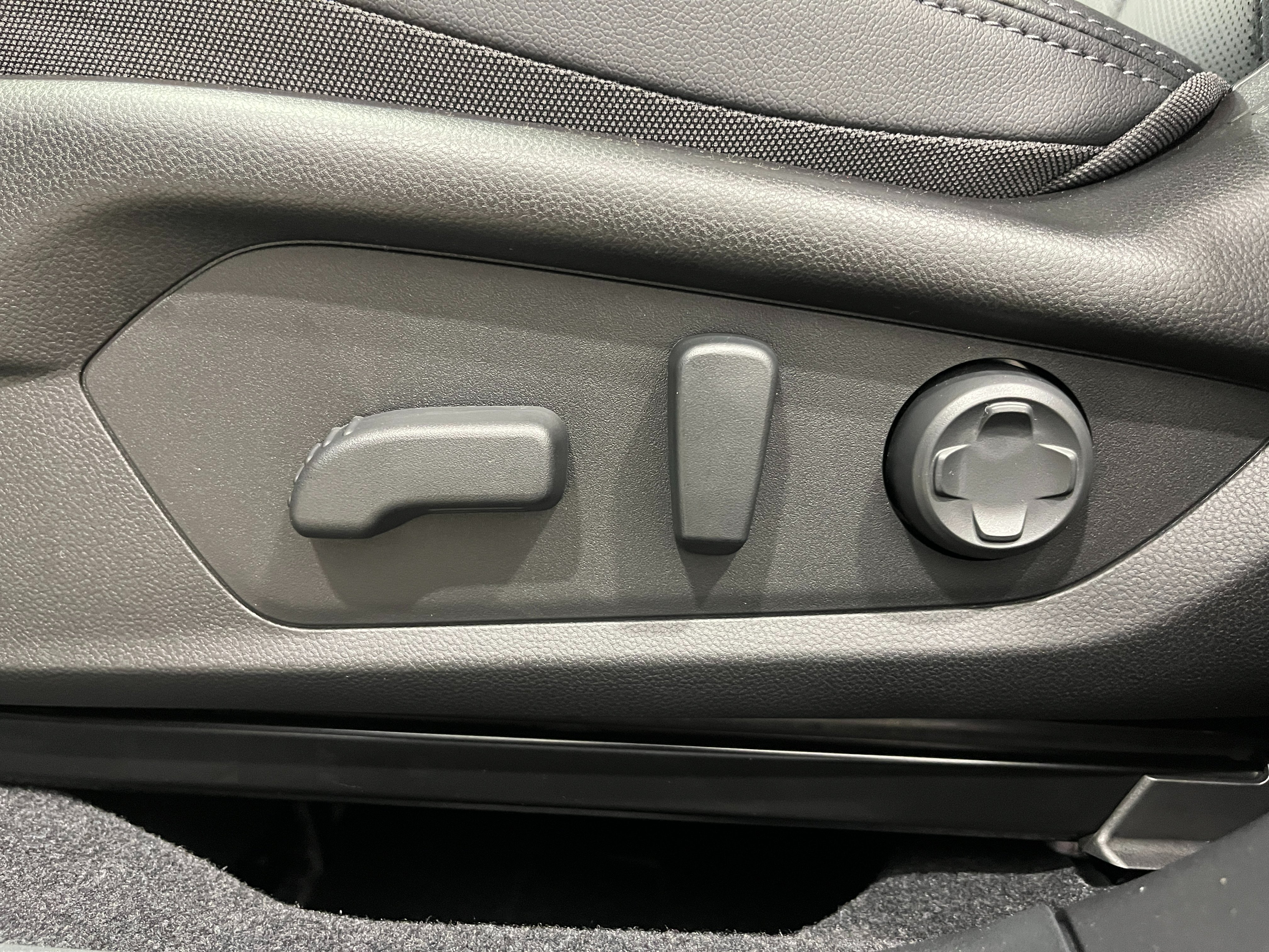 New 2026 CRYSTAL BLACK SILICA Subaru Touring XT image 13