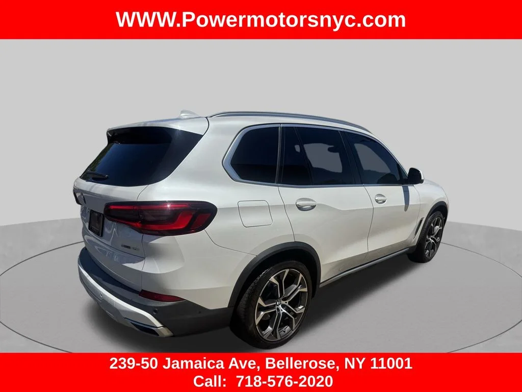 Used 2022 White BMW sDrive40i image 8