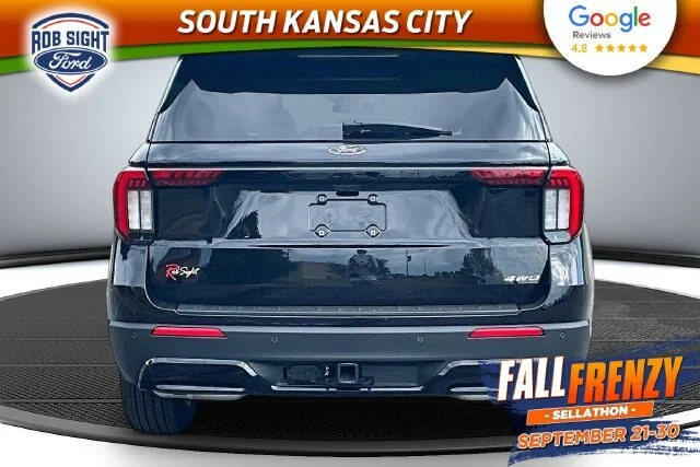 New 2026 Agate Black Metallic Ford ST-Line image 4