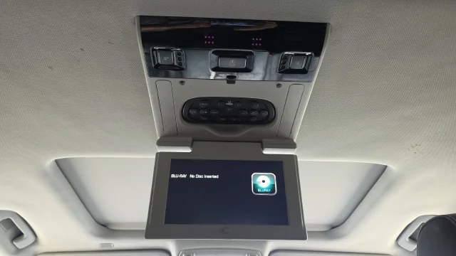 Used 2017 Onyx Black GMC Denali image 12