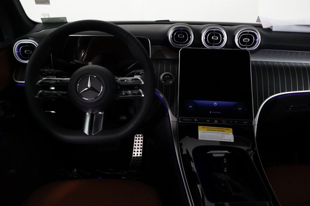 New 2027 Graphite Grey Metallic Mercedes-Benz GLC 300 image 4