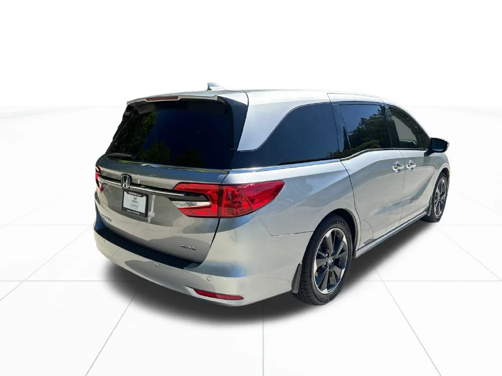 Certified Used 2022 Lunar Silver Metallic Honda ELITE image 45