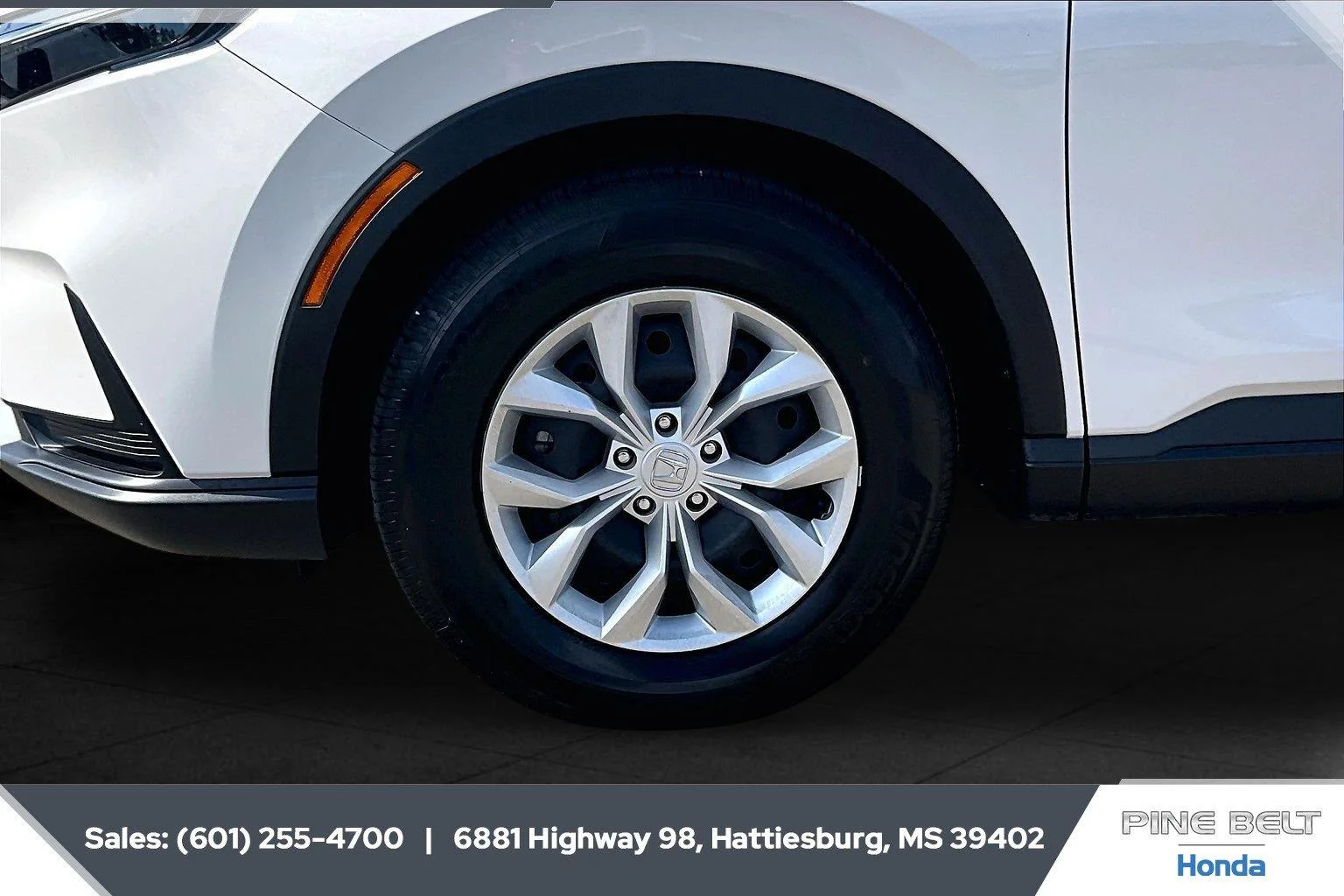Used 2026 Platinum White Pearl Honda LX image 7