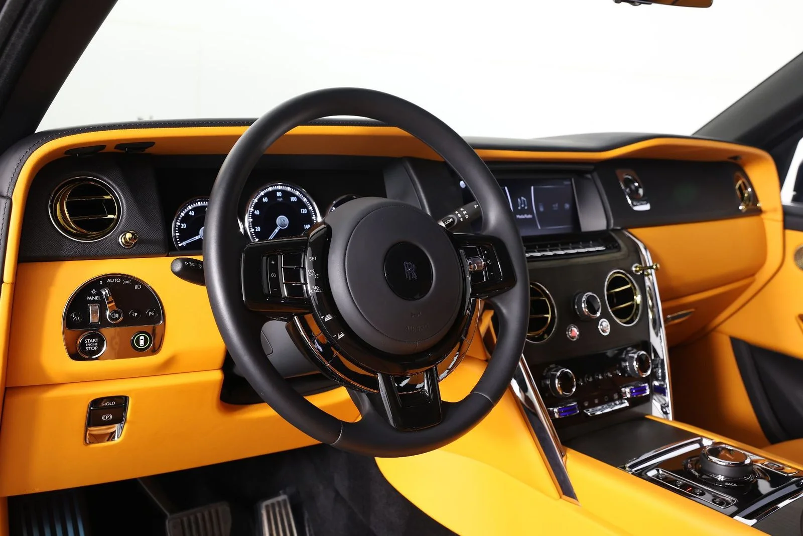 Certified Used 2022 Midnight Rolls-Royce  image 4