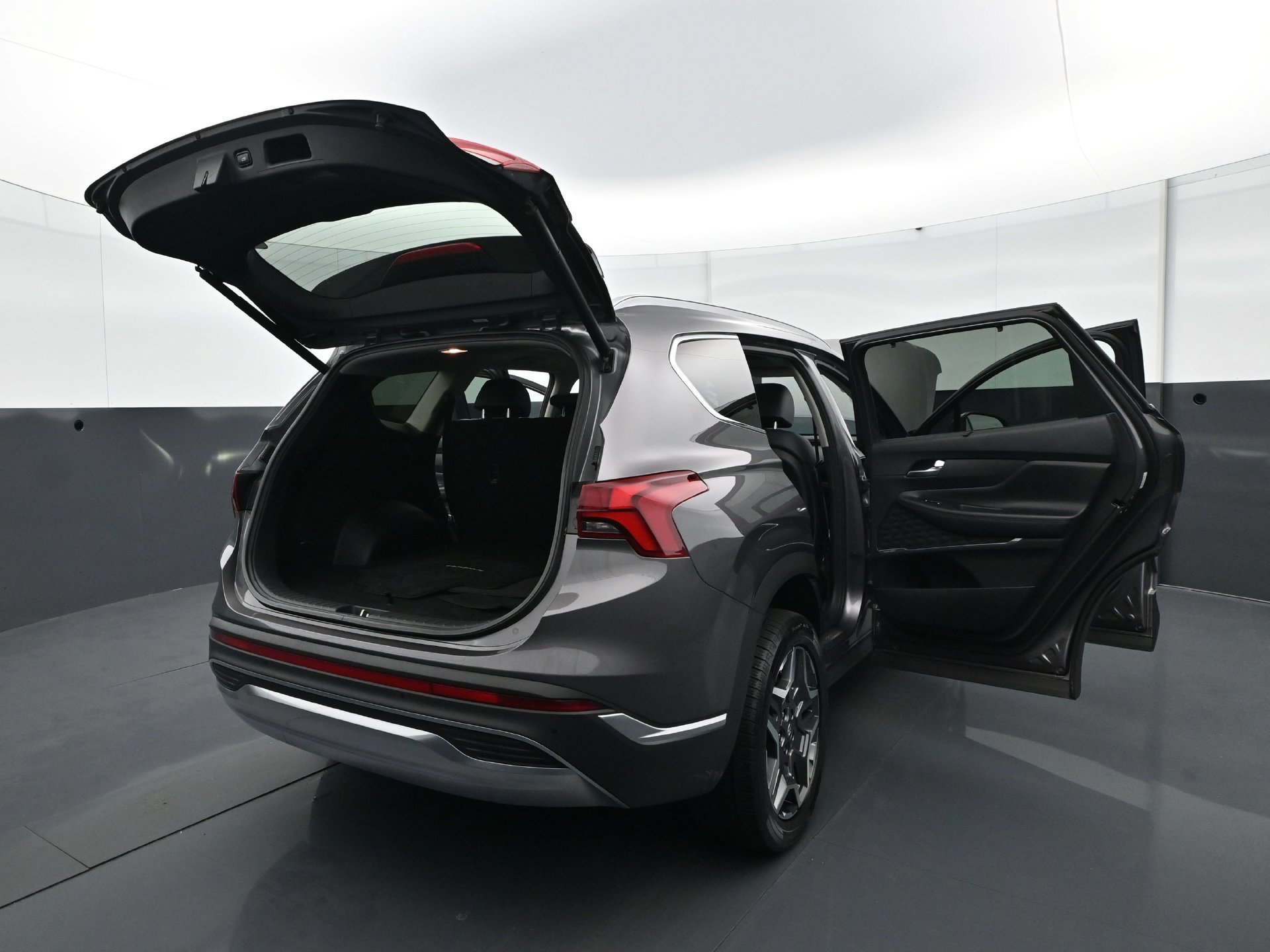 Used 2022 Portofino Gray Hyundai Limited AWD image 33