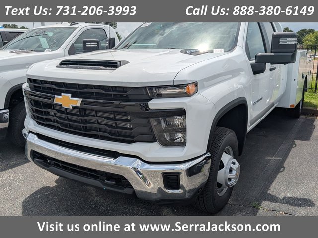 New 2026 Chevrolet Silverado 3500 HD Chassis Cab Work Truck Four Wheel Drive Crew Cab