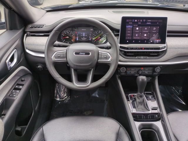 Used 2024 Gray Jeep Latitude image 16
