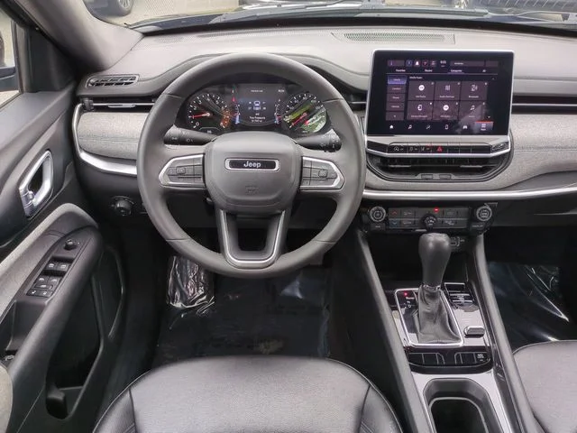 Used 2024 Gray Jeep Latitude image 16