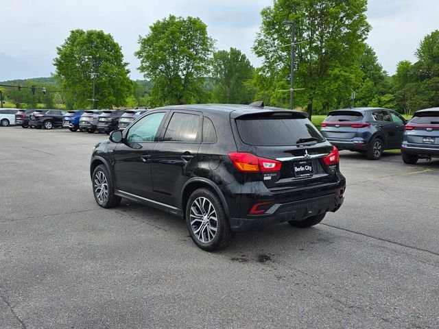 Used 2019 Black Mitsubishi 2.0 SE image 6