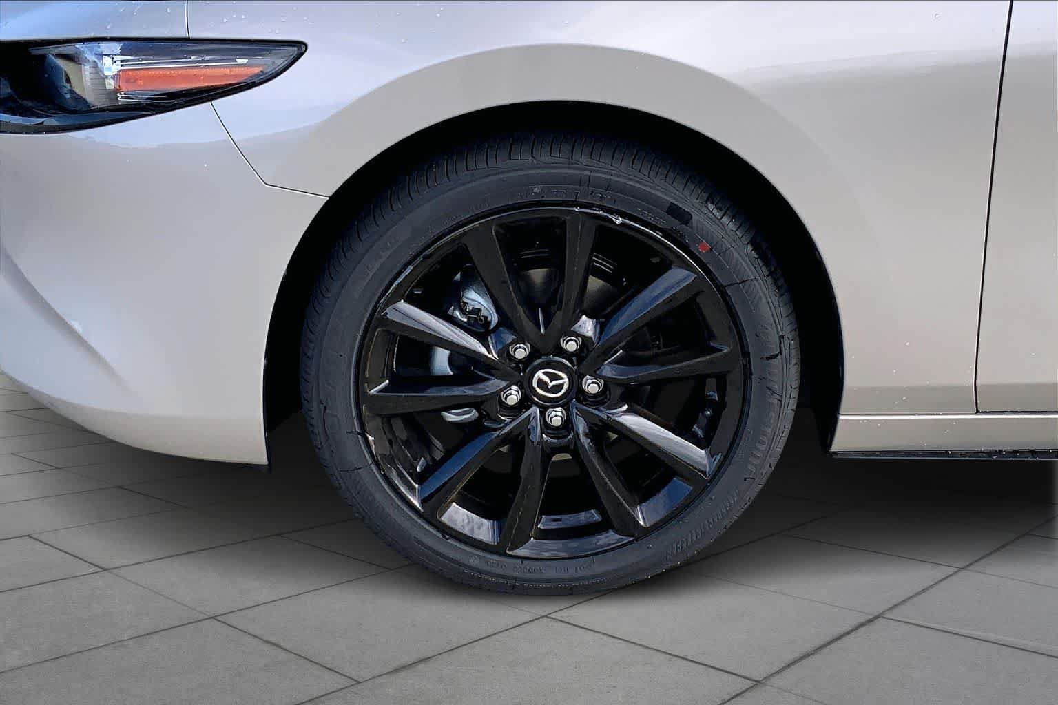 New 2026 Platinum Quartz Metallic Mazda 2.5 S Premium image 11