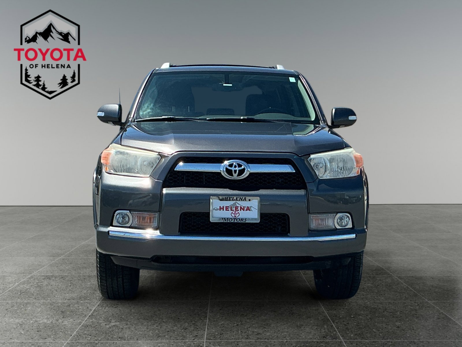 Used 2012 Gray Toyota SR5 image 8