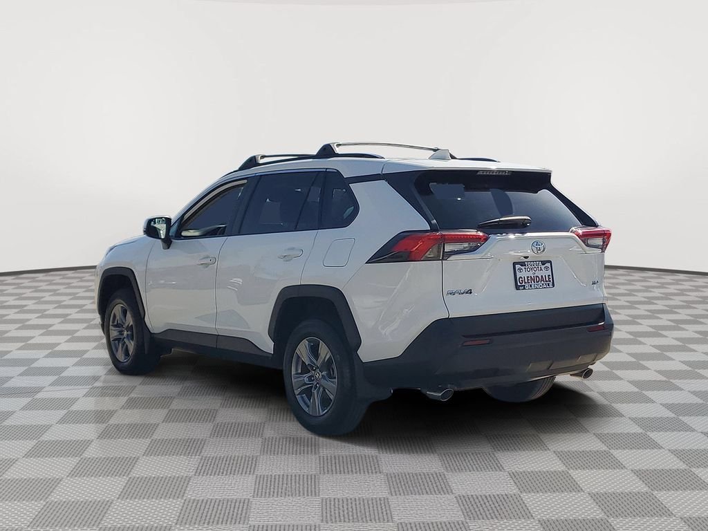 Used 2024 Ice Toyota XLE image 3