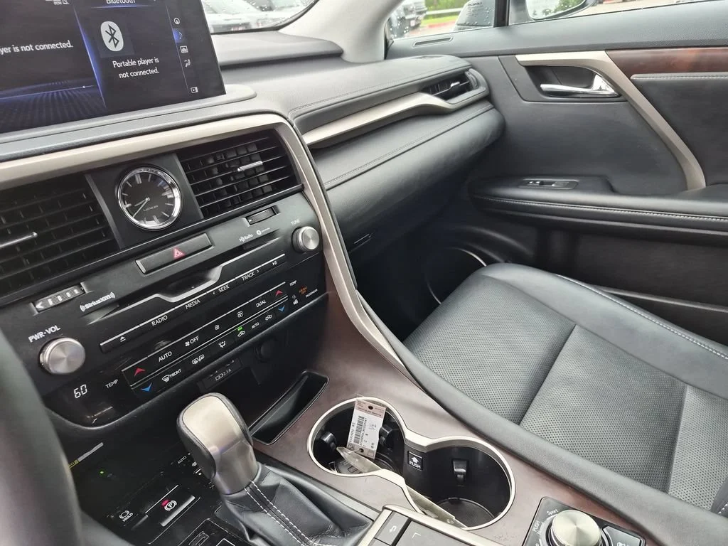 Used 2021 White Lexus RX 350 image 26