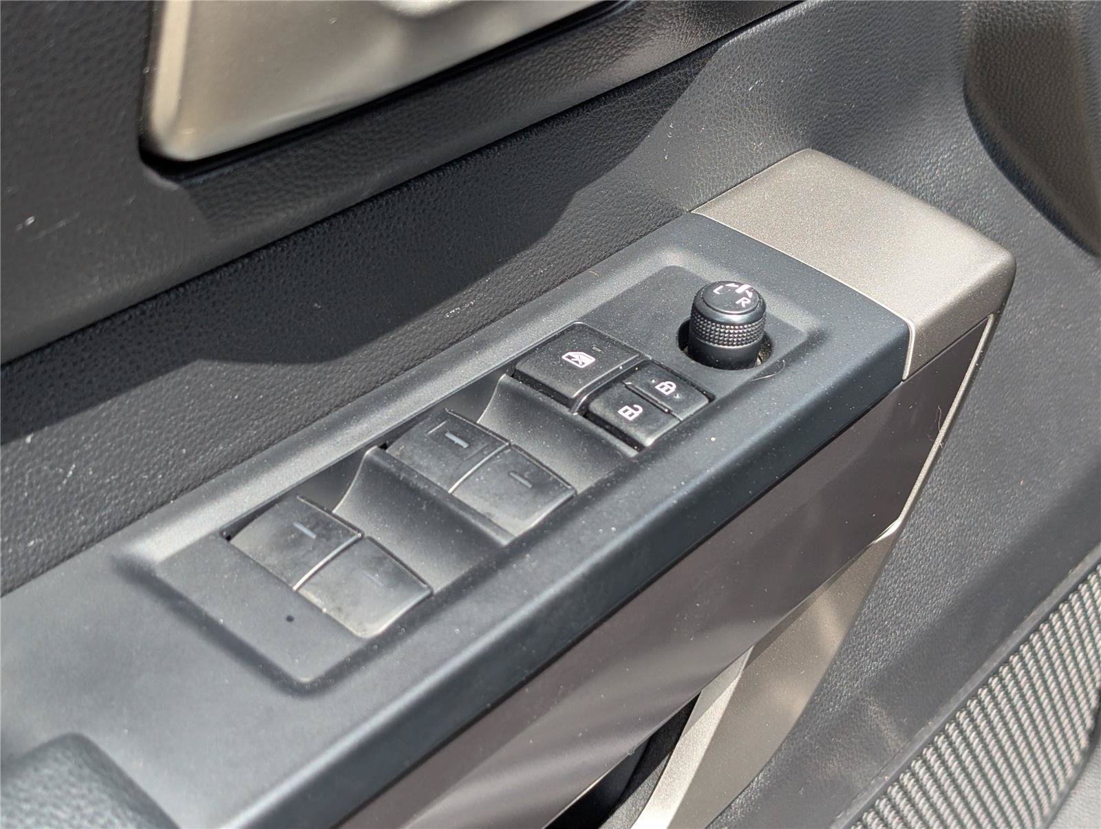 Used 2022 Gray Toyota SR5 image 16