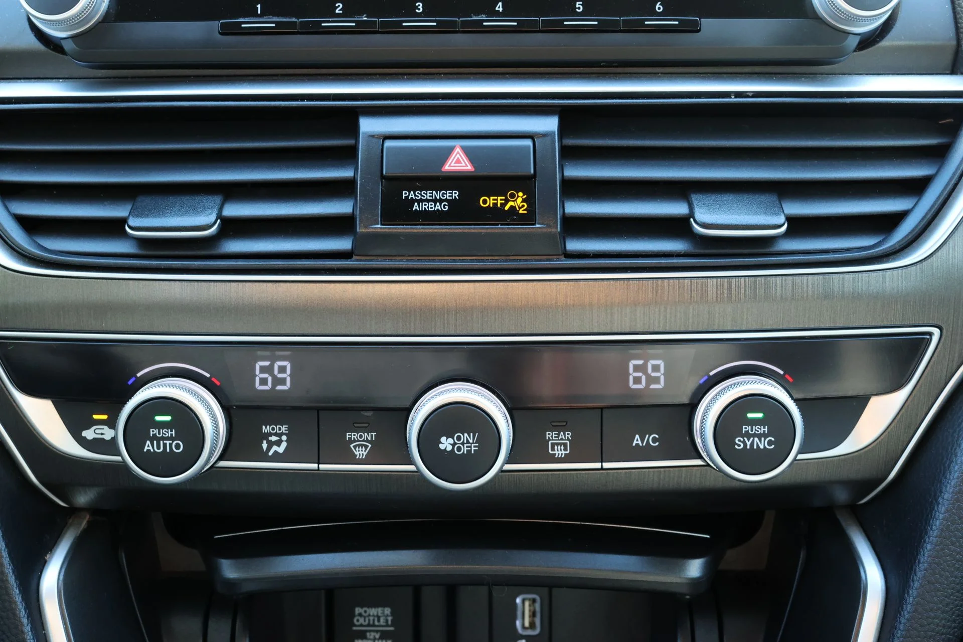 Used 2020 White Honda LX image 16