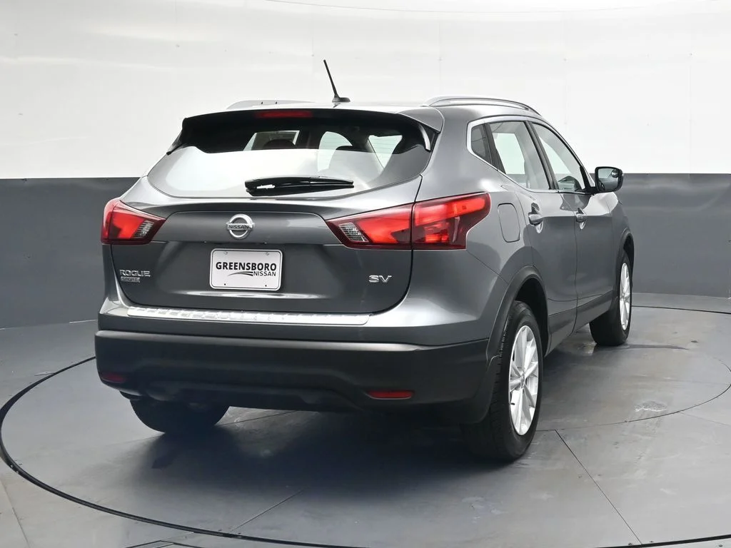 Used 2017 Gray Nissan SV image 11
