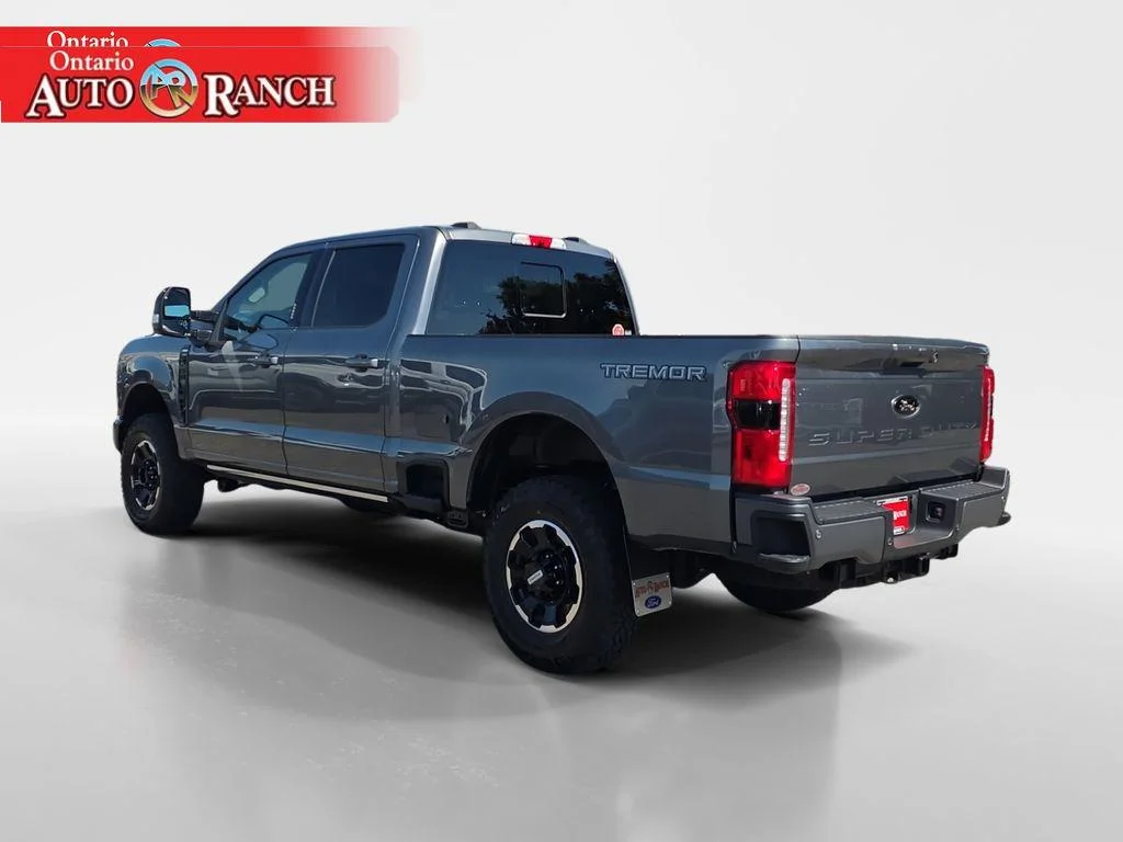 New 2026 Carbonized Gray Metallic Ford LARIAT image 3