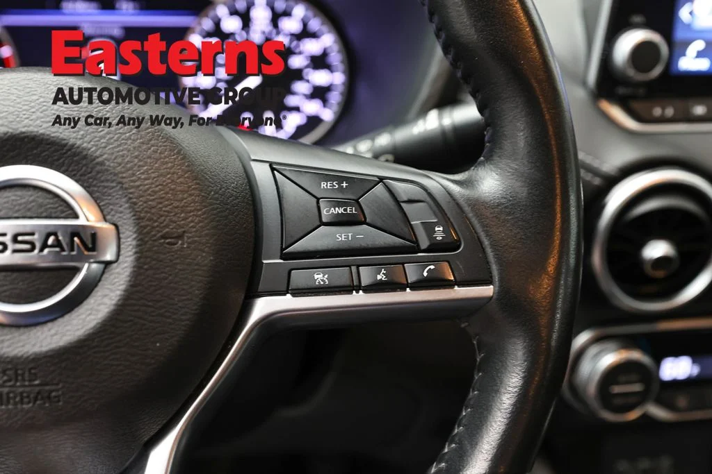 Used 2023 Red Nissan SV image 15