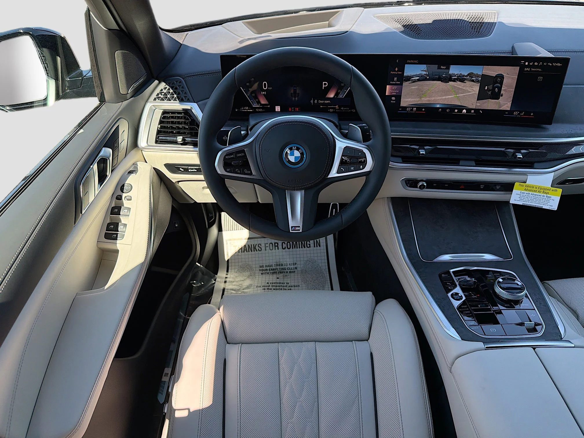 New 2026 Carbon Black Metallic BMW xDrive50e image 17