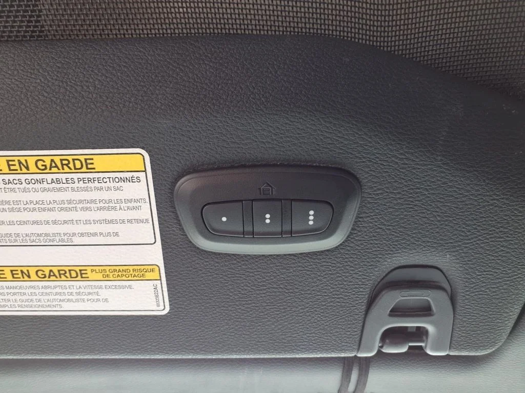 Used 2022 Green Jeep Sport image 15
