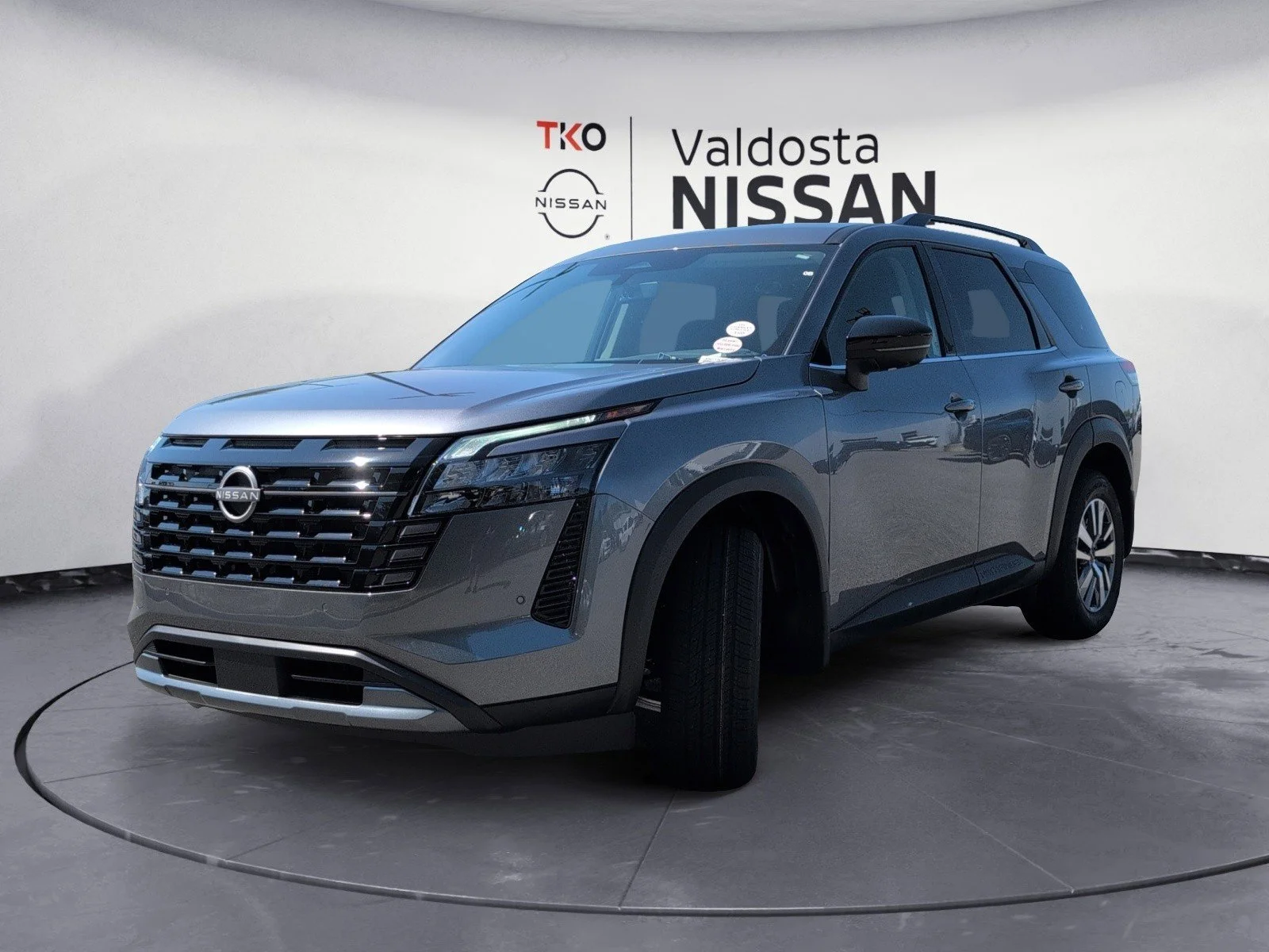 New 2026 Gun Metallic Nissan SL image 11