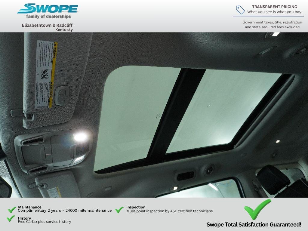 Used 2024 Silver Mist Clearcoat Chrysler Limited image 26