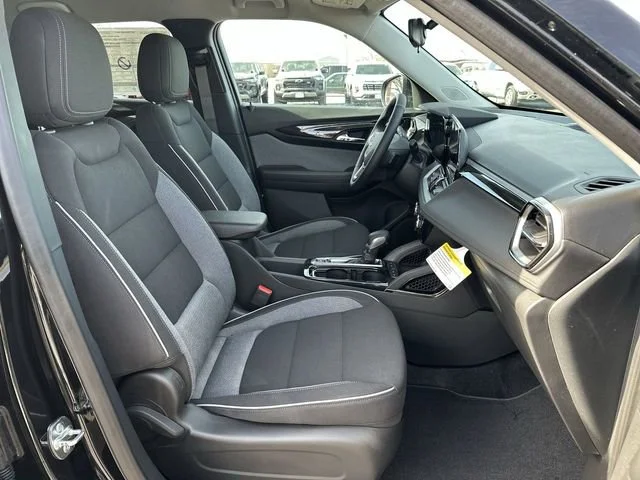 New 2026 Mosaic Black Metallic Chevrolet LT image 27