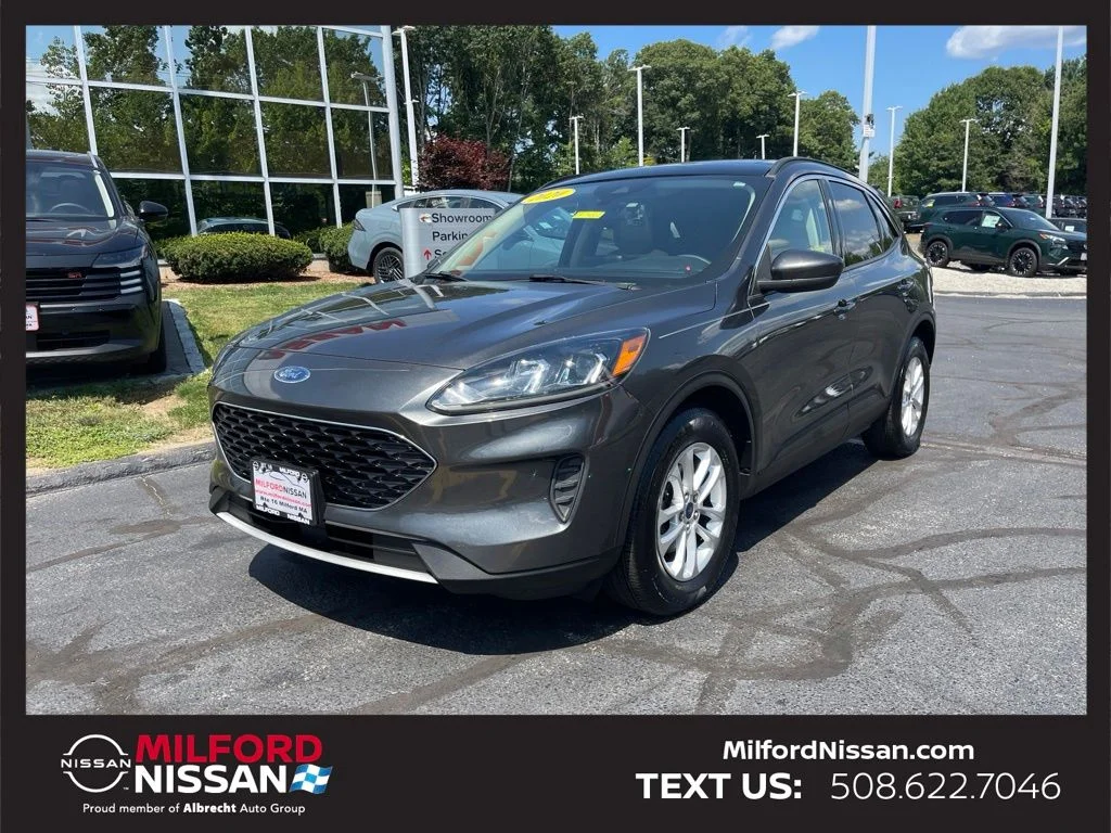 Used 2020 Gray Ford SE image 1