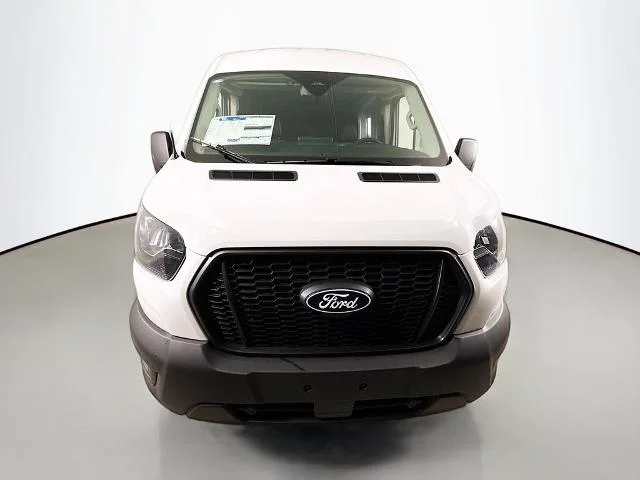 New 2026 Oxford White Ford Cargo Van image 31