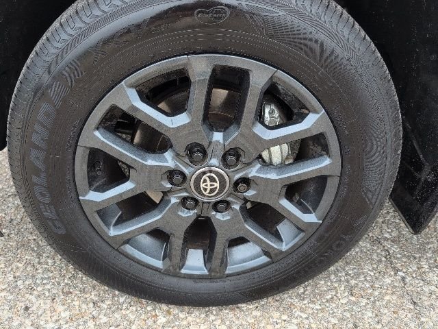 2026 Toyota Sequoia Platinum - Photo 26