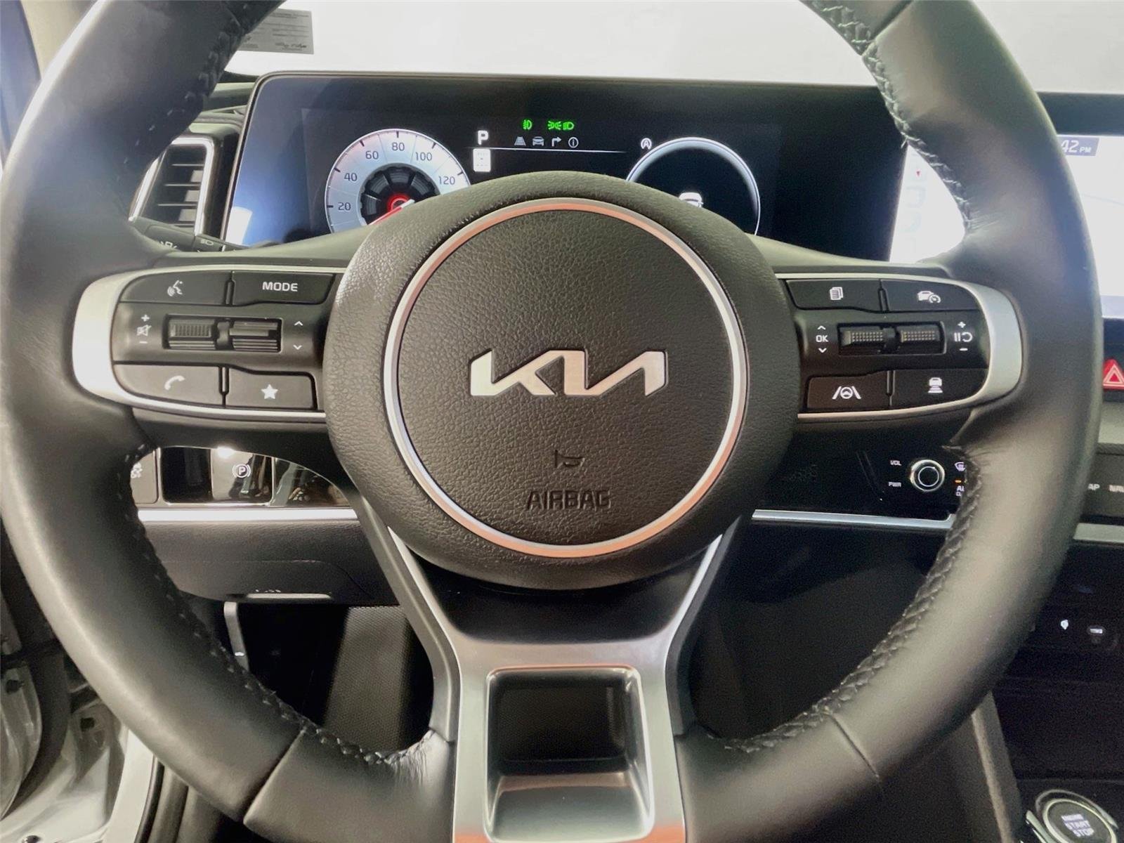 Used 2025 Wolf Gray Kia SX-Prestige image 15