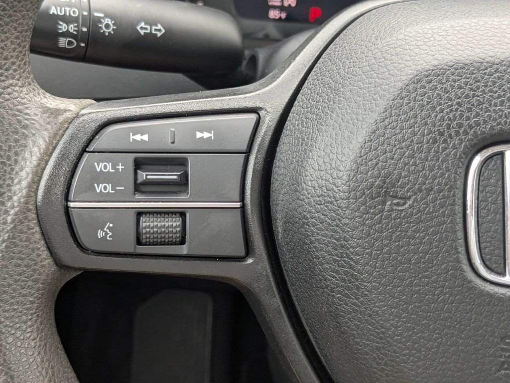 Used 2023  Honda EX image 25