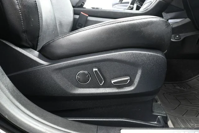 Used 2016 Black Ford Titanium image 37