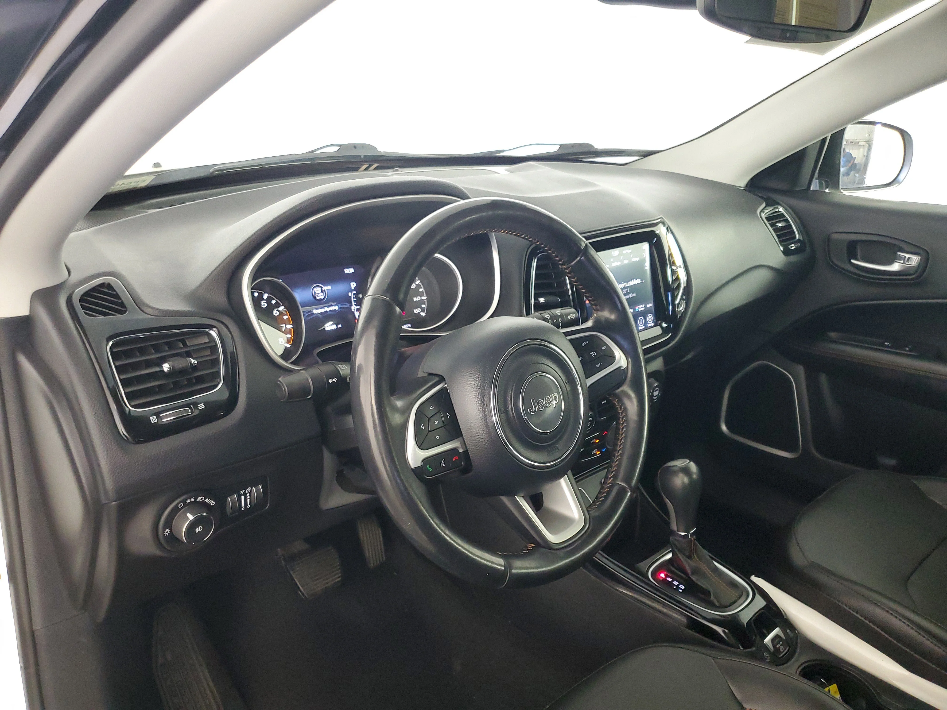 Used 2020 White Clearcoat Jeep Limited image 11