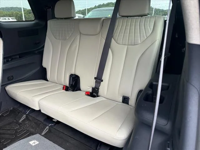 Used 2023 Hyper White Hyundai Limited image 12