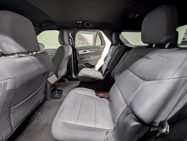 New 2027 Carbonized Gray Metallic Ford Active image 42