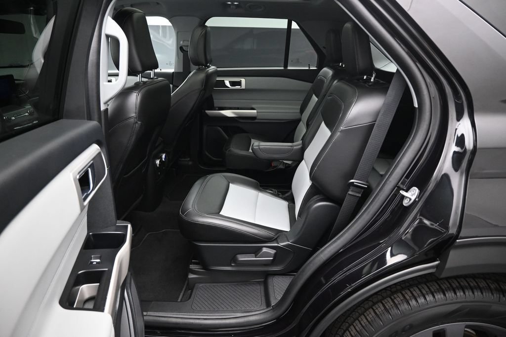 Certified Used 2023 Black Ford XLT image 20