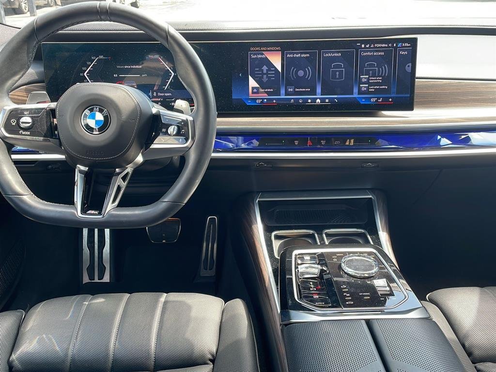 Certified Used 2024 Oxide Grey Metallic BMW 760i xDrive image 9