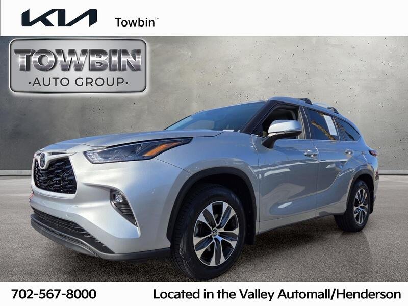 Used 2025 Silver Toyota XLE image 1