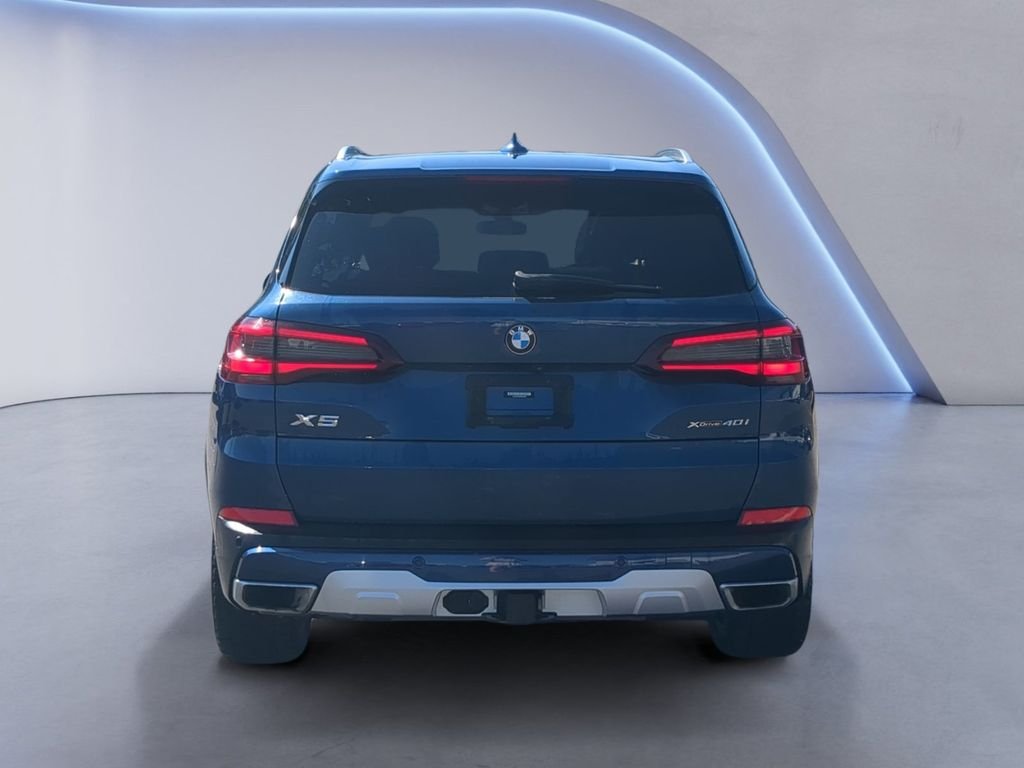 Used 2021 Blue BMW xDrive40i image 6