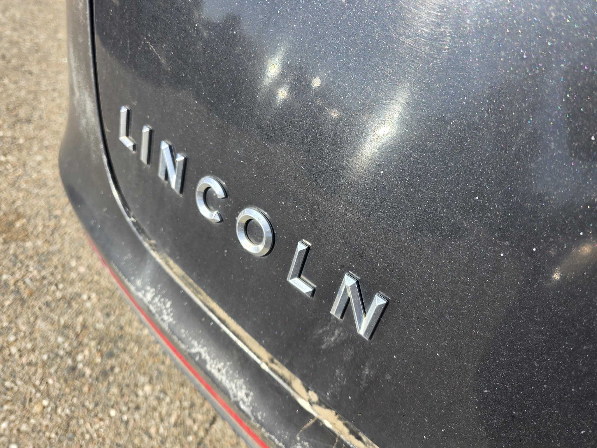 Used 2013 Tuxedo Black Metallic Lincoln Livery image 12