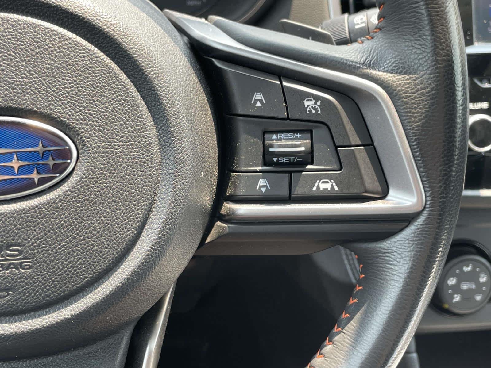 Used 2019 Ice Silver Metallic Subaru Premium image 32