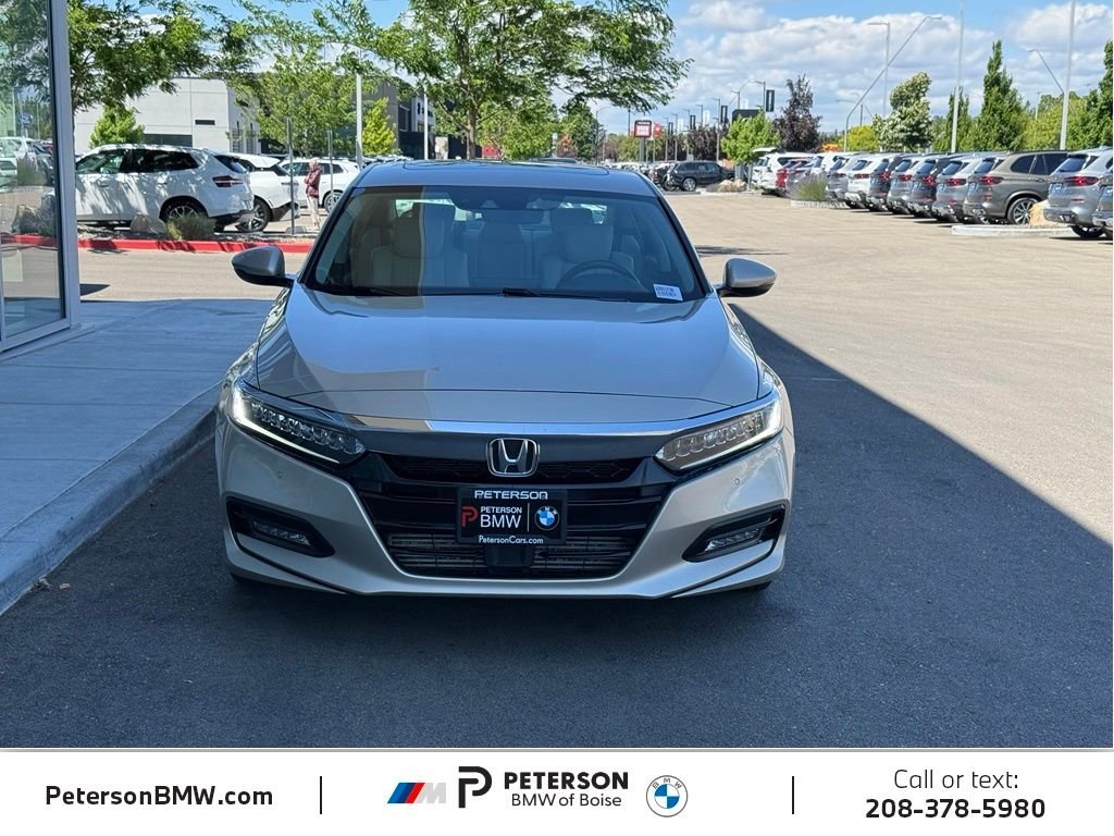 Used 2018  Honda Touring image 8