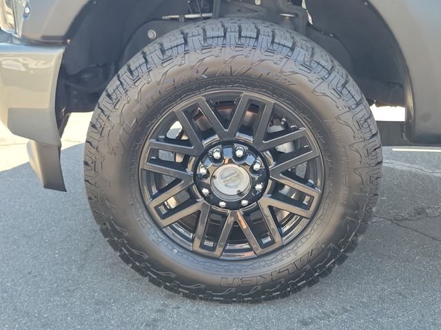 Certified Used 2019 Silver Spruce Ford Lariat image 33