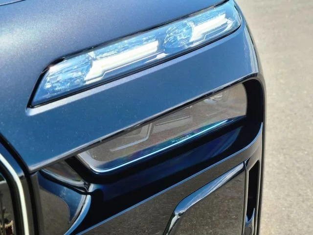 New 2026 Black BMW 740i xDrive image 9
