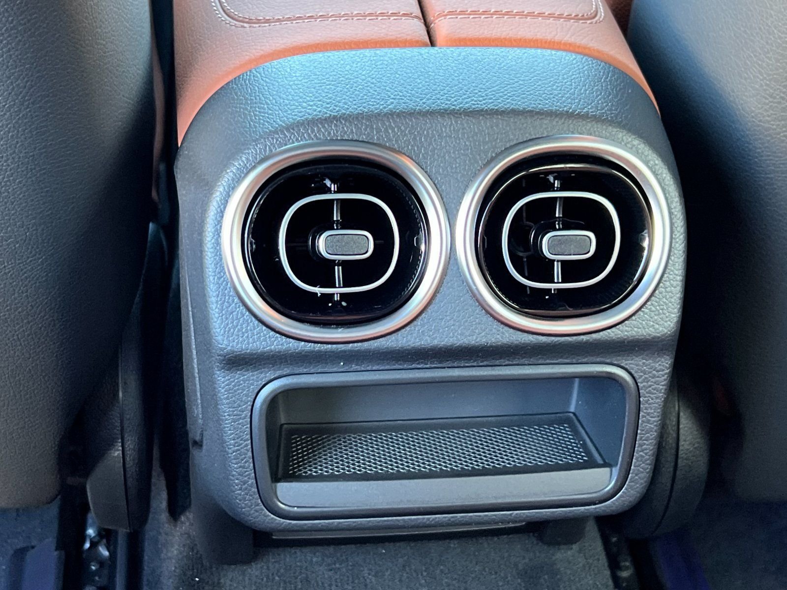 New 2026 Polar White Mercedes-Benz C 300 image 17