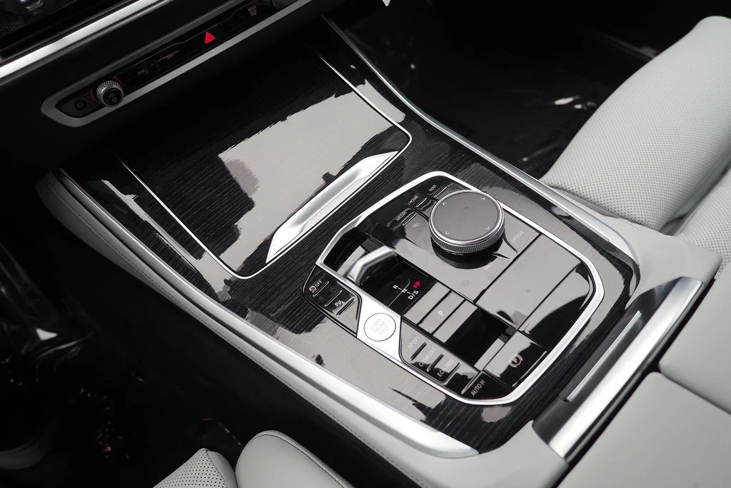 New 2026 Black Sapphire Metallic BMW sDrive40i image 19