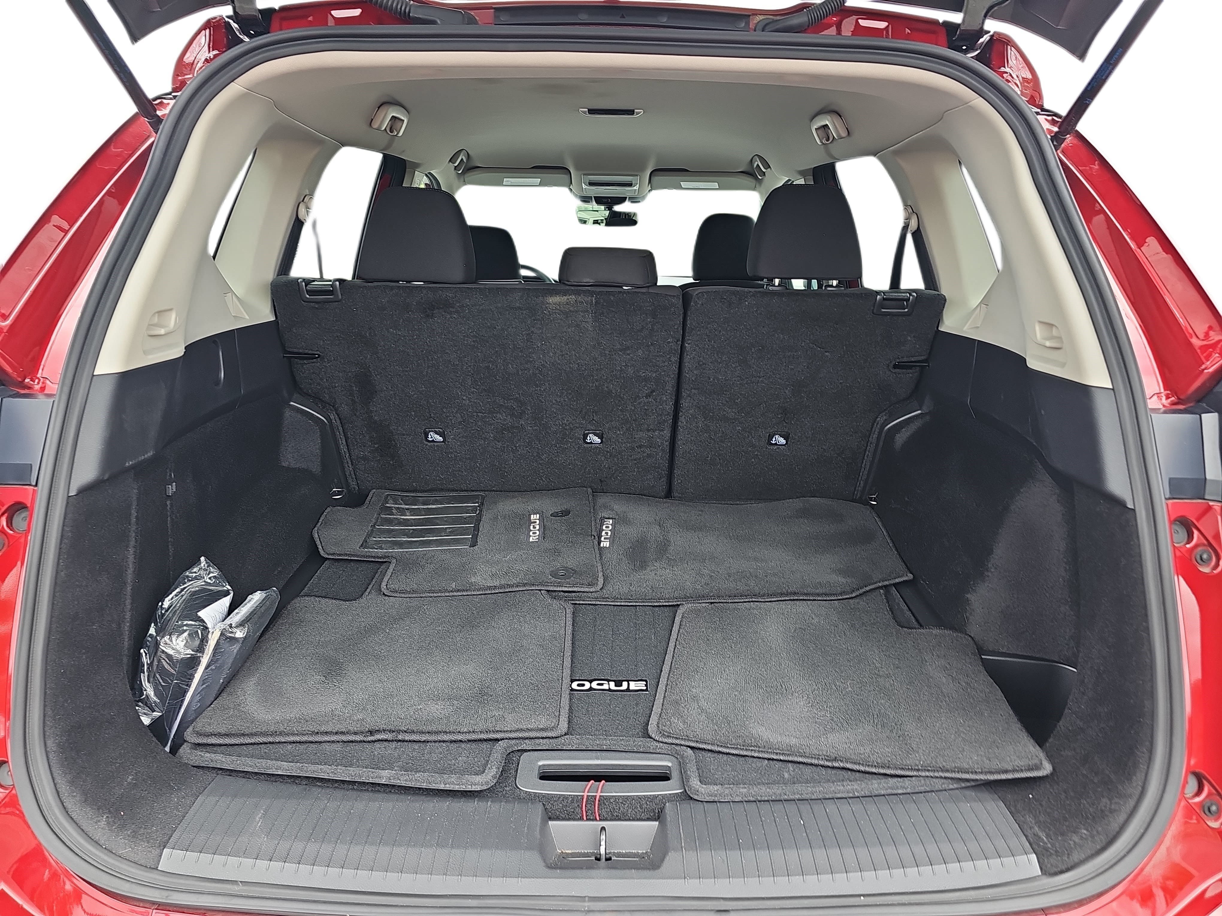Used 2025 Scarlet Ember Tintcoat Nissan S image 24