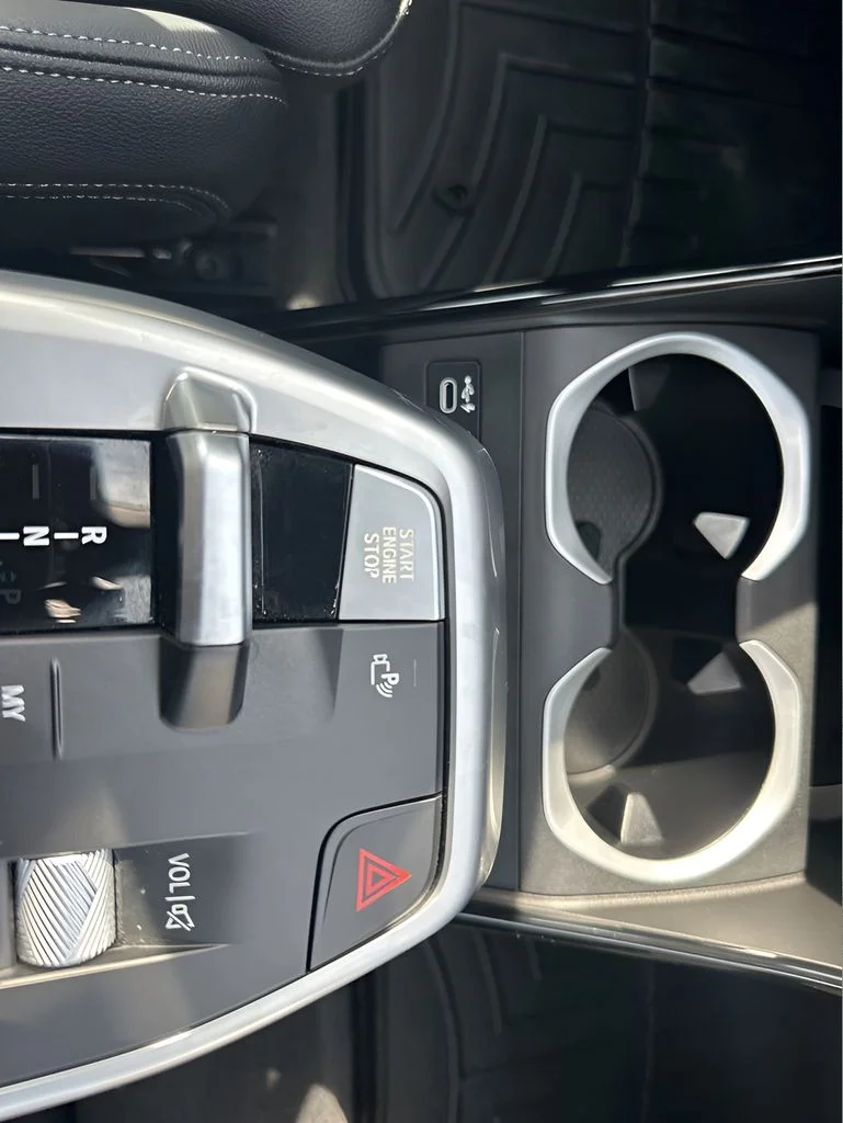 Used 2023 Silver BMW xDrive28i image 19